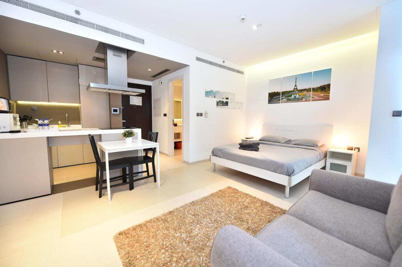 Cozy Studio Apt In Marina - Near Metro, Beach & Mall Lägenhet Dubai Exteriör bild