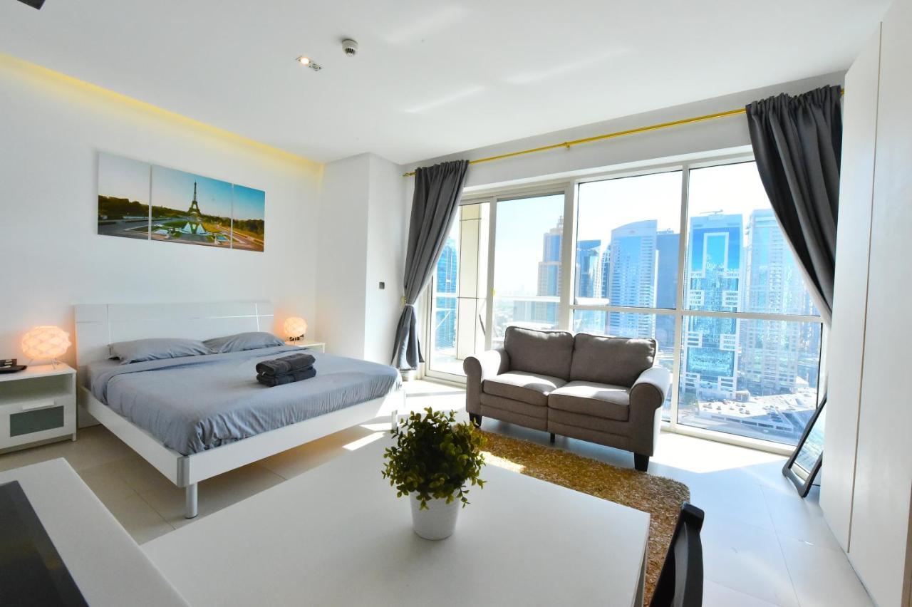 Cozy Studio Apt In Marina - Near Metro, Beach & Mall Lägenhet Dubai Exteriör bild