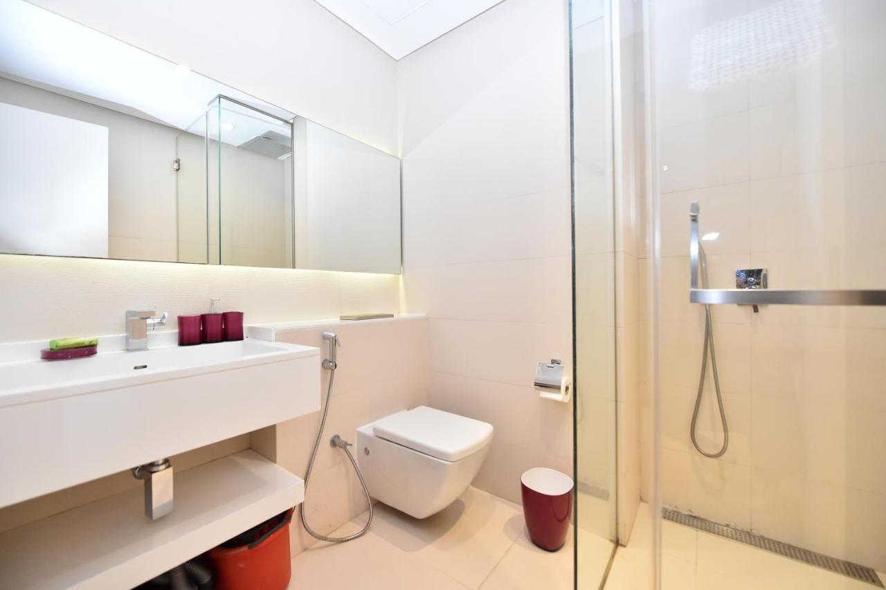 Cozy Studio Apt In Marina - Near Metro, Beach & Mall Lägenhet Dubai Exteriör bild